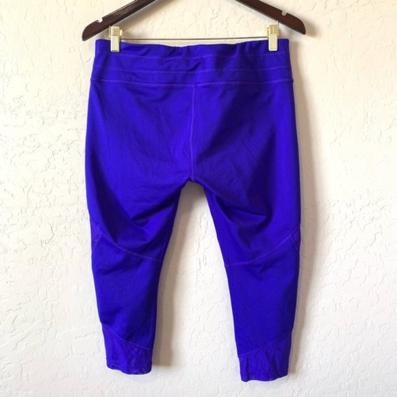 Athleta Mesh Sonar Capri Legging I Sz Med - Picture 4 of 6
